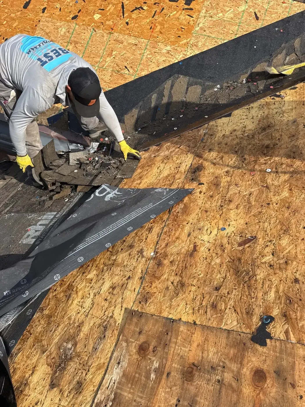 Tarping and dry-in on a Chesterfield commercial roof